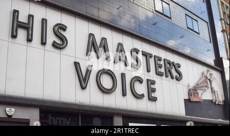 Londres, Royaume-Uni. 19th mars 2021. Vue extérieure du magasin phare de HMV sur Oxford Street, qui a fermé définitivement en 2019. Banque D'Images