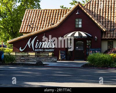 Un nouveau Mimi's Bistro and Bakery à Modesto California USA Banque D'Images