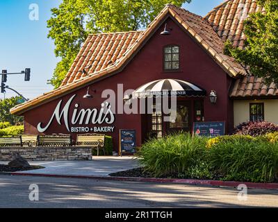 Un nouveau Mimi's Bistro and Bakery à Modesto California USA Banque D'Images