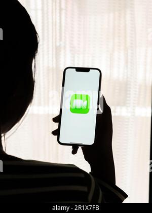 Assam, inde - 19 avril 2021 : logo FaceTime sur l'écran du téléphone. Banque D'Images