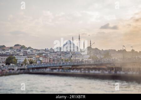 Extérieur de la mosquée Rustem Pasa à Eminonu, Istanbul, Turquie Banque D'Images