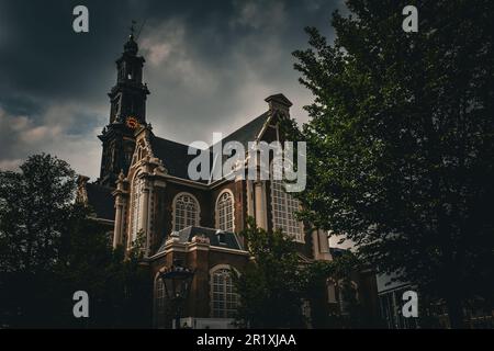 Amsterdam dans une atmosphère sombre Banque D'Images