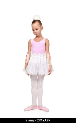 danse ballet enfant dans sa ballerina tutu, isolé sur blanc Banque D'Images