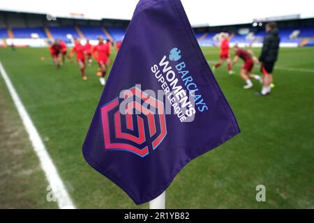 Photo du dossier datée du 12-02-2023 de la marque Barclays Women's Super League sur un drapeau d'angle. L'association de football a fixé un objectif en août 2024 pour que la Super League et le Championnat des femmes fonctionnent sous une structure indépendante appartenant à un club et gérée par un club, comprend l'agence de presse PA. Date de publication : mardi 5 mai 2023. Banque D'Images