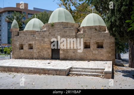 Sebil Abu Nabut bait pour les voyageurs de et à Jaffa - érigé en 1820 avec Kurkar et marbre, tel Aviv, Jaffa, Israël Banque D'Images