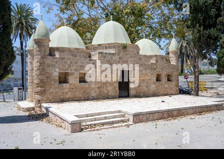 Sebil Abu Nabut bait pour les voyageurs de et à Jaffa - érigé en 1820 avec Kurkar et marbre, tel Aviv, Jaffa, Israël Banque D'Images