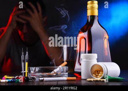 Substances addictives et la figure d'un homme accro Banque D'Images