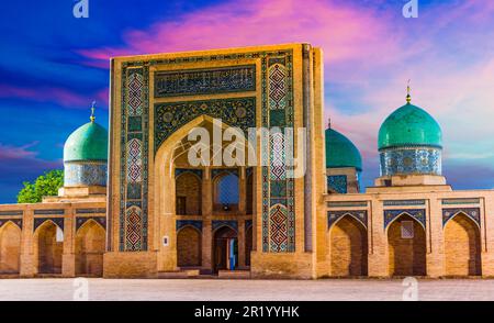 Khast Imam Mosquée, destination touristique majeure dans la région de Tachkent, Ouzbékistan Banque D'Images