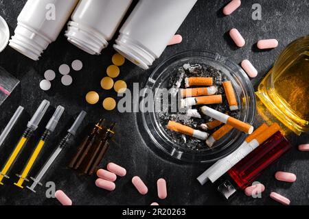 Les substances addictives, y compris l'alcool, les cigarettes et les drogues Banque D'Images