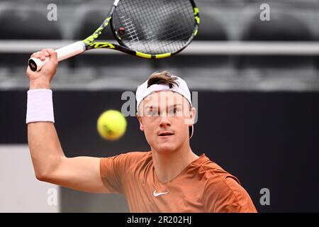 Rome, Italie. 16th mai 2023. Holger Rune du Danemark pendant son match contre Alexei Popyrin d'Australie au tournoi de tennis Internazionali BNL d'Italia à Foro Italico à Rome, Italie sur 16 mai 2023. Credit: Insidefoto di andrea staccioli/Alamy Live News Banque D'Images