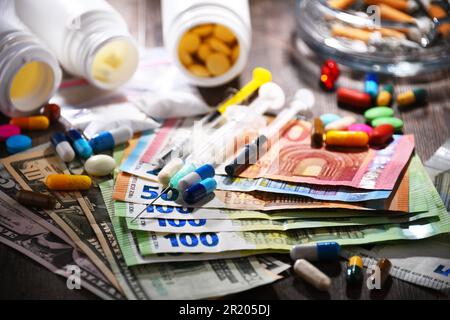 Substances addictives, y compris les cigarettes et les drogues Banque D'Images