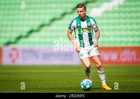 Groningen, pays-Bas. 16th mai 2023. GRONINGEN, PAYS-BAS - MAI 16: Tomas Suslov du FC Groningen dribbles avec le ballon pendant le match Eredivisiie entre le FC Groningen et Ajax à l'Euroborg sur 16 mai 2023 à Groningen, pays-Bas. Le match est une continuation du match abandonné sur 14 mai quand des bombes de fumée ont été lancées hors des stands et un ventilateur a envahi le terrain. (Photo de Patrick Goosen/Orange Pictures) Credit: Orange pics BV/Alay Live News Banque D'Images