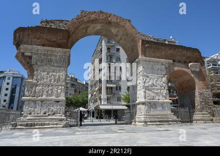 Arche de Galerius dans le centre-ville de Thessalonique, célèbre monument historique, début de l'architecture byzantine et de l'art avec la décoration sculpturale relief sur le Banque D'Images