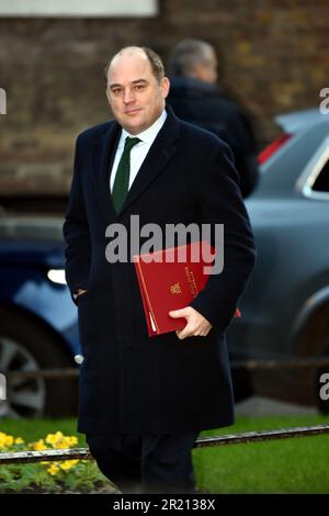 Photo de Ben Wallace, secrétaire d'État à la Défense, arrivant devant le numéro 10 Downing Street, Londres, avant une réunion du cabinet. Banque D'Images