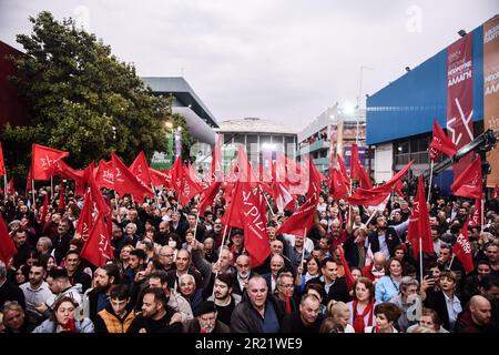 Thessalonique, Grèce. 16th mai 2023. Les partisans du parti Syriza assistent à la campagne pré-électorale du leader Syriza Alexis Tsipras, dans la ville grecque de Thessalonique. La Grèce organise des élections générales sur 21 mai. (Credit image: © Giannis Papanikos/ZUMA Press Wire) USAGE ÉDITORIAL SEULEMENT! Non destiné À un usage commercial ! Banque D'Images