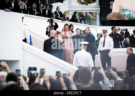 Cannes, France, 16th mai 2023, Alessandra Ambrosio assiste au tapis rouge du Festival de Cannes Banque D'Images