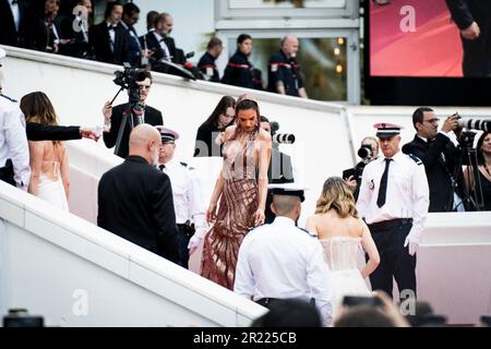 Cannes, France, 16th mai 2023, Alessandra Ambrosio assiste au tapis rouge du Festival de Cannes Banque D'Images