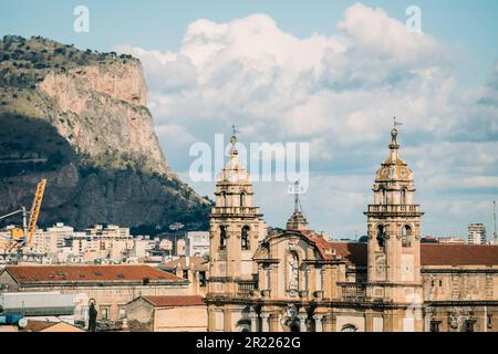 Toits à Palerme, Italie en janvier Banque D'Images