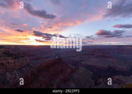 Lever du soleil au parc national du Grand Canyon, Arizona Banque D'Images