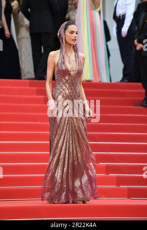 Cannes, France. 16th mai 2023. Alessandra Ambrosio assiste à la cérémonie d'ouverture et de projection « Jeanne du Barry », tapis rouge, au festival annuel du film de Cannes 76th au Palais des Festivals sur 16 mai 2023 à Cannes, en France. Credit: SIPA USA/Alay Live News Banque D'Images