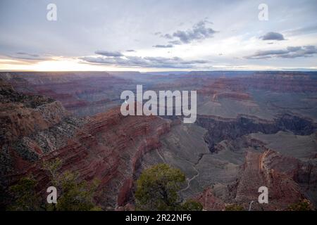 Lever du soleil au parc national du Grand Canyon, Arizona Banque D'Images