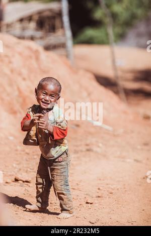 Myanmar, 18 février 2021 : tribus vivant dans des zones isolées du Myanmar. Photo de haute qualité Banque D'Images