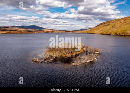 Vue aérienne de l'île Lough Anna - Comté de Donegal, Irlande. Banque D'Images
