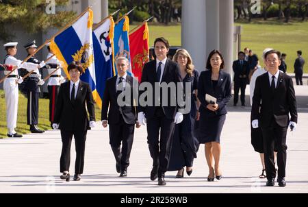 Séoul, Corée du Sud. 17th mai 2023. Le premier ministre canadien Justin Trudeau dépose une couronne au cimetière national de Séoul, en Corée du Sud, sur 17 mai 2023. (Photo par: Lee Young-ho/Sipa USA) crédit: SIPA USA/Alay Live News Banque D'Images