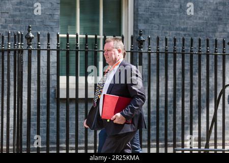 Downing Street, Londres, Royaume-Uni. 16th mai 2023. Mark Spencer, ministre de l'alimentation, de l'Agriculture et des Pêches, assiste au Sommet de la sécurité alimentaire de Farm to Fork, situé au 10 Downing Street. Le Premier ministre, Rishi Sunak, organise une réunion pour les agriculteurs et les producteurs alimentaires du Royaume-Uni, réunissant des représentants de toutes les industries alimentaires et agricoles photo d'Amanda Rose/Alay Live News Banque D'Images