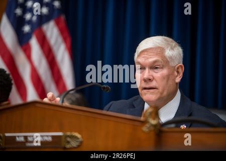 Comité de surveillance et de responsabilisation | sous-comité des opérations gouvernementales et de la main-d'œuvre fédérale Président des sessions du représentant des États-Unis Pete (républicain du Texas) questions Louis DeJoy, ministre des postes, États-Unis Service postal au cours d'une réunion du Comité de surveillance et de responsabilisation | sous-comité des opérations gouvernementales et de la main-d'œuvre fédérale audience âTracking le Service postal : une mise à jour sur la livraison pour l'Amérique Planâ dans l'immeuble de bureaux de Rayburn House à Washington, DC, mercredi, 17 mai 2023. Crédit : Rod Lamkey/CNP Banque D'Images