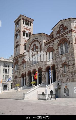 Athènes, Grèce - 25 mai 2022: Belle vue sur l'église de la Sainte Trinité en plein air Banque D'Images