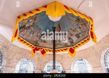 4 mai 2023 : la Croix du Jubilé de 2021 dans le pavillon de la Croix de Magellan à Cebu faisait partie des commémorations du quincentenaire de 2021 aux Philippines. L'orig Banque D'Images