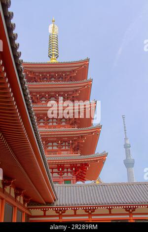 Pagode de cinq étages et Sky Tree de Tokyo Banque D'Images