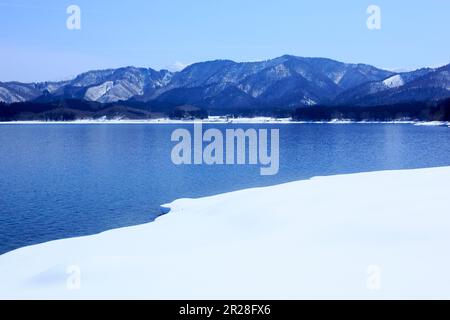 La préfecture d'Akita Lac Tazawa en hiver Banque D'Images