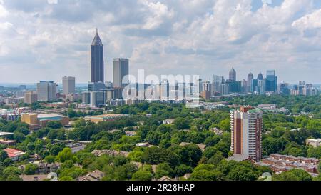 Le centre-ville et le centre-ville d'Atlanta depuis le pont Jackson Street Bridge Banque D'Images