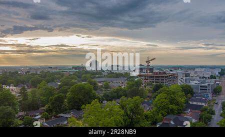 Vue aérienne de Montgomery, Alabama au coucher du soleil Banque D'Images