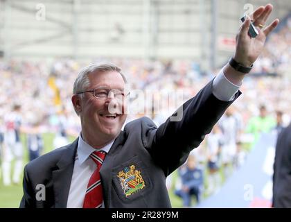 Photo du dossier datée du 19-05-2013 de Sir Alex Ferguson. Il y a 10 ans que Sir Alex Ferguson a joué le dernier match en charge de Manchester United. Son règne chargé de trophées à Manchester United a été illuminé par sa rhétorique souvent enflammée. À la retraite «la décision de prendre sa retraite est une décision dont j'ai beaucoup réfléchi et dont je n'ai pas pris à la légère. C'est le bon moment. » Date de publication : jeudi 18 mai 2023. Banque D'Images