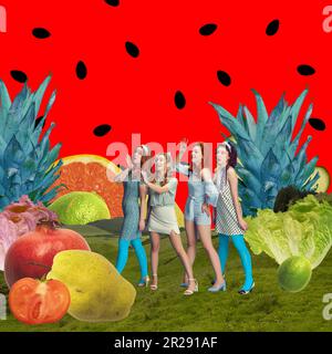 Collage d'art contemporain. De belles jeunes femmes dans des vêtements élégants debout gagne un arrière-plan abstrait avec des fruits et des légumes. Banque D'Images