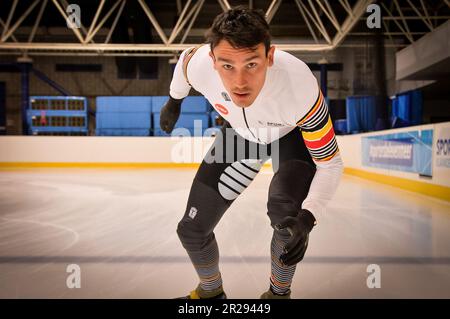 Hasselt, Belgique. 18th mai 2023. Stijn Desmet, patineuse belge à courte piste, pose pour le photographe lors d'une session de formation des patineurs belges à courte piste à Hasselt, le jeudi 18 mai 2023. BELGA PHOTO JILL DELSAUX crédit: Belga News Agency/Alay Live News Banque D'Images