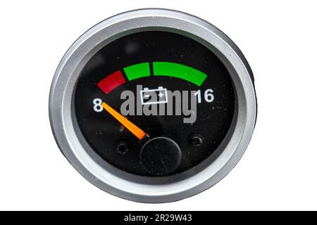 Indicateur de jauge de batterie isolé sur fond blanc avec chemin de coupure et espace de copie. Indicateur rond de la vitesse de la bande Banque D'Images