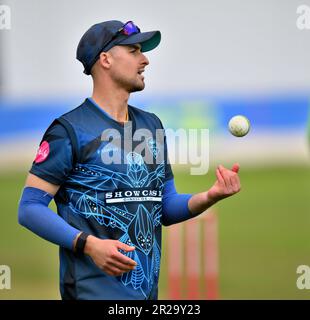 Le capitaine du Derbyshire, Leus du Plooy, lors d'un deuxième match XI T20 contre le Nottinghamshire. Banque D'Images