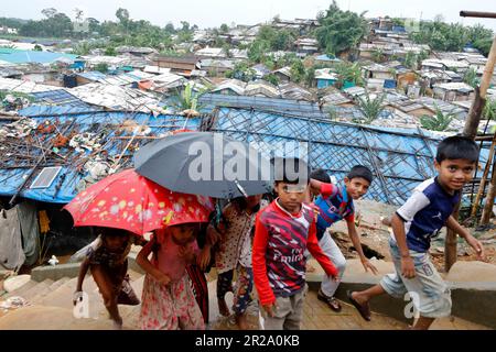 Bazar de Cox, Bangladesh - 14 mai 2023 : le camp de réfugiés de Rohingya à Balukhali à Ukhiya du bazar de Cox au Bangladesh. Banque D'Images