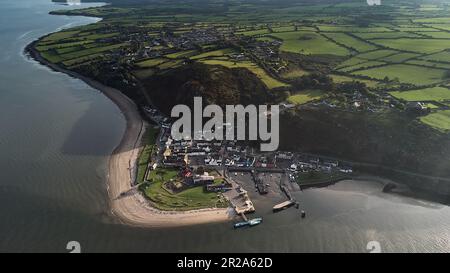 Rivière Suir, Irlande - vue aérienne du passage East Ferry traversant la rivière Suir reliant les villages de passage East in Co Waterford et Ballyhack en C. Banque D'Images