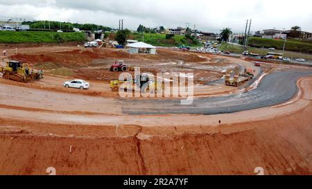 salvador, bahia, brésil - 17 mai 2023 : vue aérienne de la construction de la section 3 du métro dans la ville de Salvador. Banque D'Images