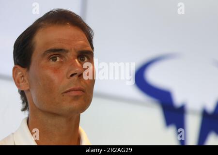 Manacor, Espagne. 18th mai 2023. Rafael Nadal donne une conférence de presse à son académie de tennis. L'homme de 36 ans a déclaré jeudi qu'il ne serait pas en mesure de participer au classique de la cour d'argile au Stade Roland Garros pour la première fois depuis ses débuts en 2005 en raison d'une blessure. Credit: Clara Margais/dpa/Alay Live News Banque D'Images