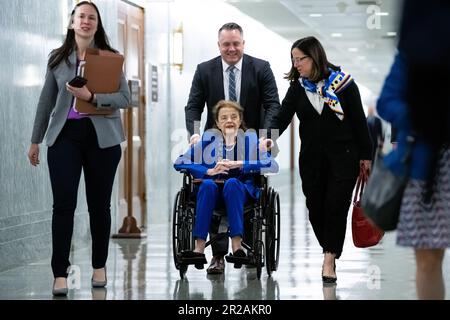 Washington, États-Unis. 18th mai 2023. La sénatrice Dianne Feinstein (D-CA) arrive aux États-Unis pour une réunion d'affaires du Comité judiciaire du Sénat Capitole, à Washington, DC, jeudi, 18 mai, 2023. (Graeme Sloan/Sipa USA) Credit: SIPA USA/Alay Live News Banque D'Images