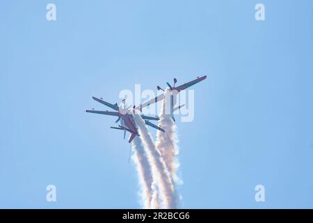 Marche verte au Teknofest 2023 (Marche verte) avec Mudry CAP 230 est l'équipe de démonstration acrobatique de la Royal Marocain Air Force et le fonctionnaire Banque D'Images