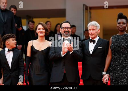 Athann Isidore, Phoebe Waller-Bridge, James Mangold, Harrison Ford et Shaunette Renee Wilson assistent au 'Indiana Jones et au cadran du destin' lors du Festival de Cannes 76th au Palais des Festivals à Cannes, en France, le 18 mai 2023. Banque D'Images