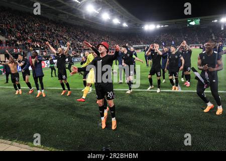 Amsterdam, pays-Bas. 18th mai 2023. Le jambon de l'Ouest se fête après la demi-finale de la Ligue de la Conférence de l'UEFA deuxième match de jambe entre AZ Alkmaar et le jambon de l'Ouest Unis à l'AFAS Stadion on sur 18 mai 2023 à Amsterdam, pays-Bas. (Photo de Daniel Chesterton/phcimages.com) Credit: PHC Images/Alamy Live News Banque D'Images