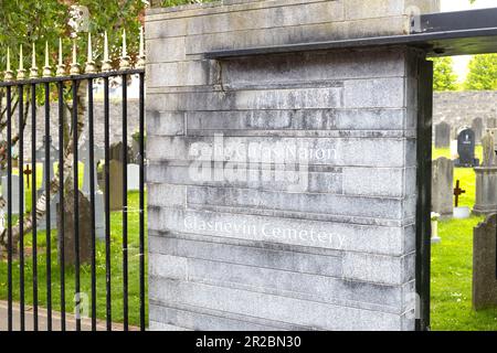 Panneau et entrée au cimetière Glasnevin de Dublin, Irlande. Banque D'Images